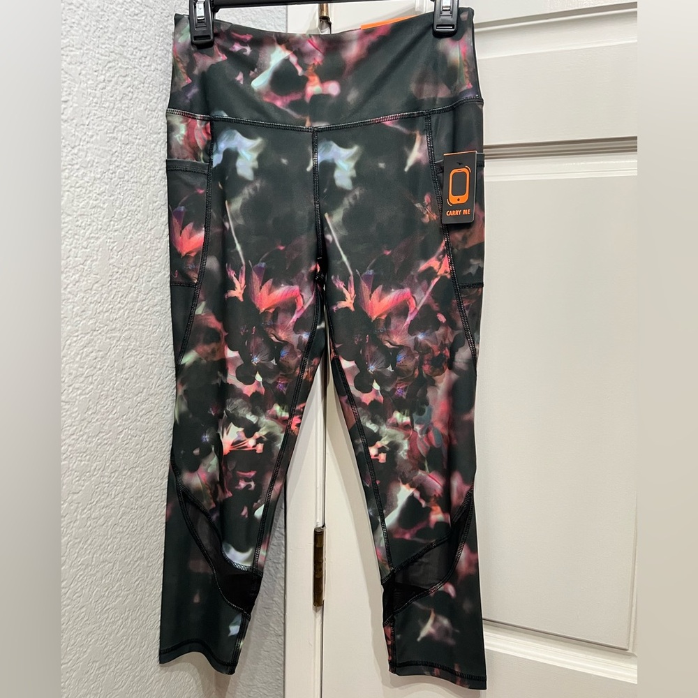 NWT Gottex gorgeous dark floral mesh panel leggings